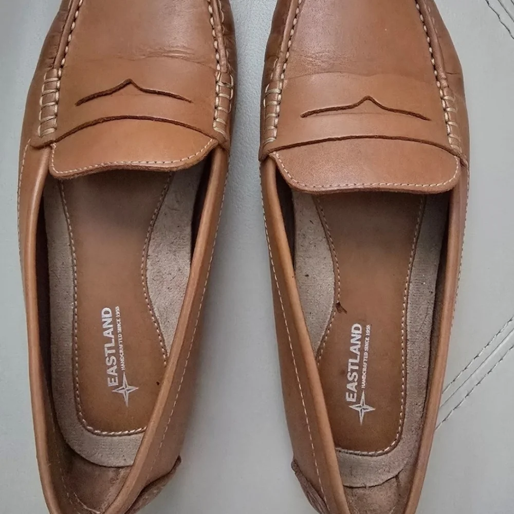 Eastland Woman Patricia Penny Loafer driving moc Size 9 1/2 - Picture 2 of 4